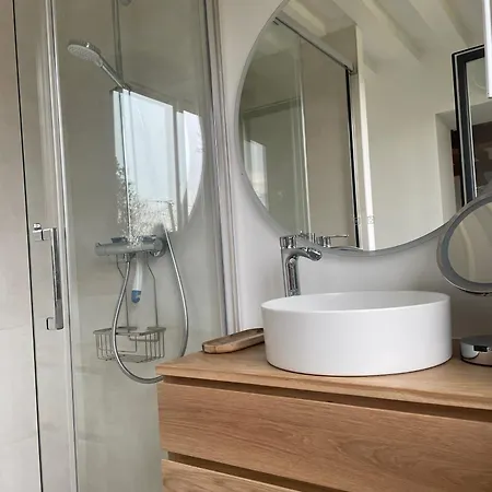 La Petite Chaumiere Normande Holiday home *